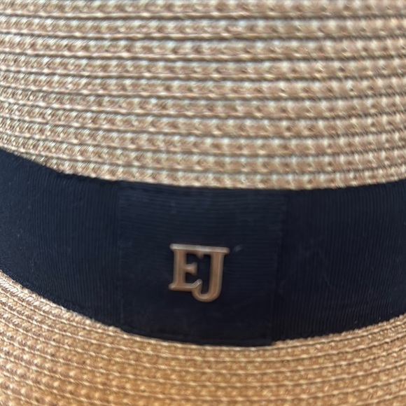 Eric Javits Daphne Wide-Brim Straw Fedora Hat - Picture 6 of 9